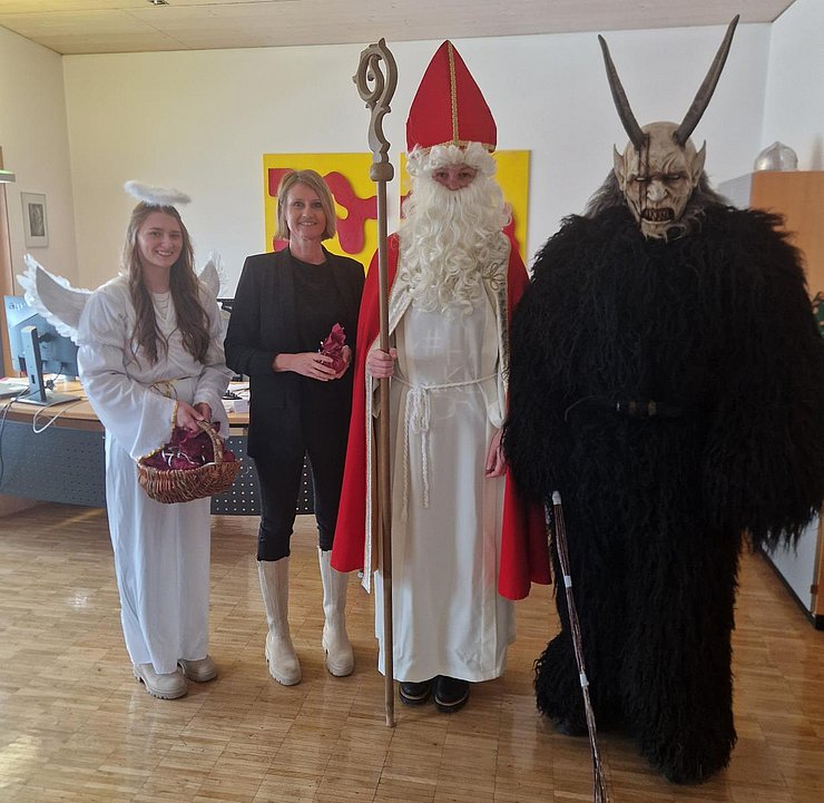 © BH Reutte Besuch des Nikolaus