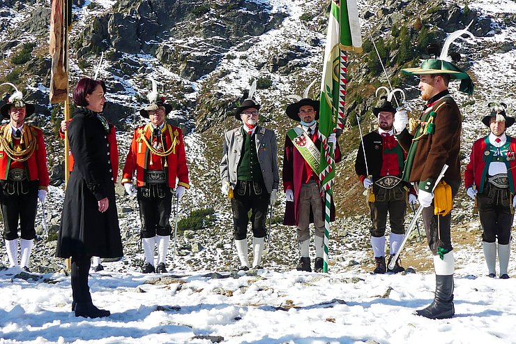 © Alois Nagler LTPin Ledl-Rossmann beim Landesüblichen Empfang am Latzfonser Kreuz.