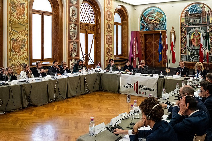 © Landtagsdirektion Tirol/Christanell Die Sitzung der Interregionalen Landtagskommission fand in Trient statt.