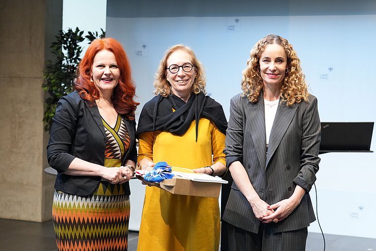 Personen nebeneinander