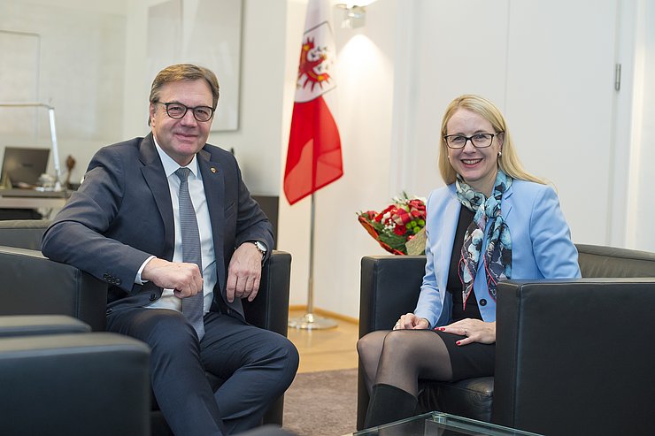 Landeshauptmann Günther Platter und Bundesministerin Margarete Schramböck